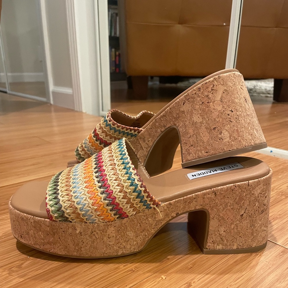 Brand new Steve Madden block heels!!